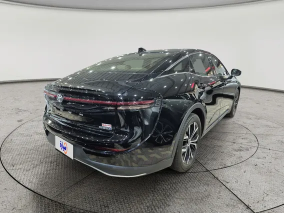 Toyota Crown Premium 2023 