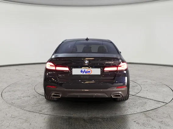 بي ام دبليو الفئة الخامسة 530i 2023 