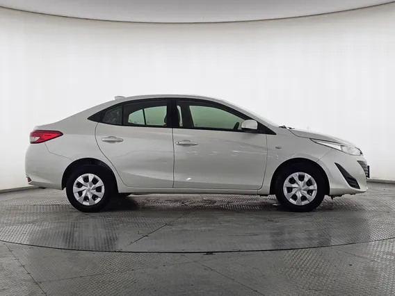 تويوتا يارس Y 2019 