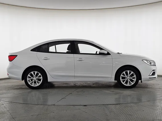 ام جي 5 STD 2023 