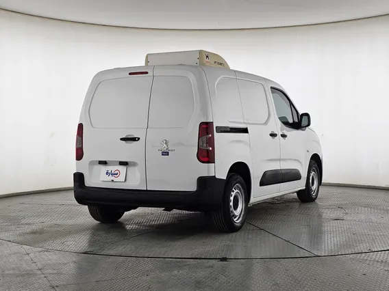 بيجو بارتنر Short van 2022 