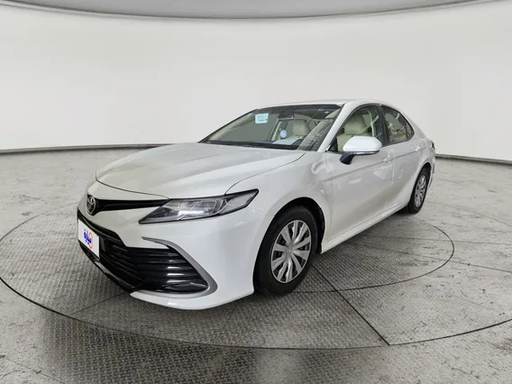 تويوتا كامري LE 2023 