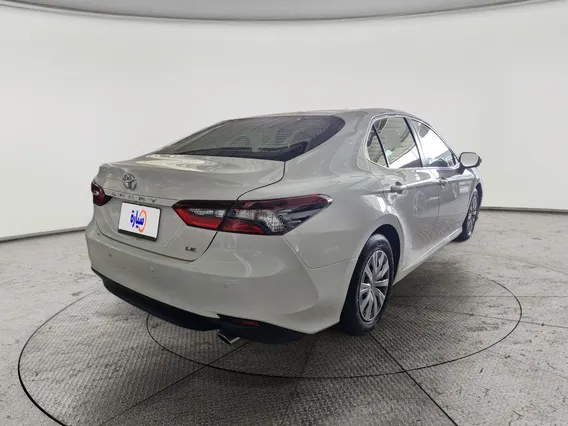 تويوتا كامري LE 2023 