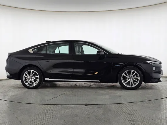 فورد تورس ترند الإصدار الجديد 2023 