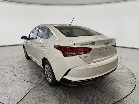 Hyundai Accent Smart 2023 