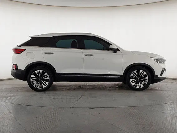 FAW Bestune T77  2023 