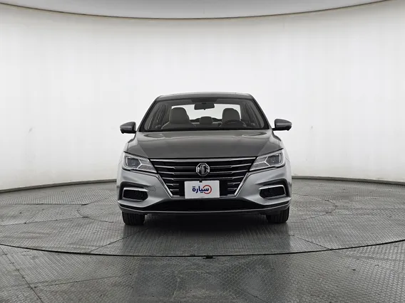 ام جي 5 LUX 2023 