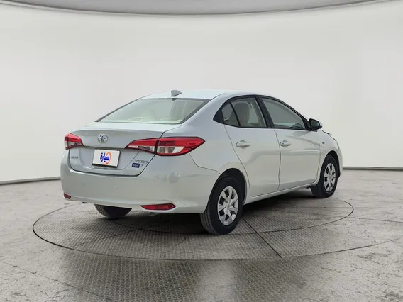 Toyota Yaris  Y 2021 