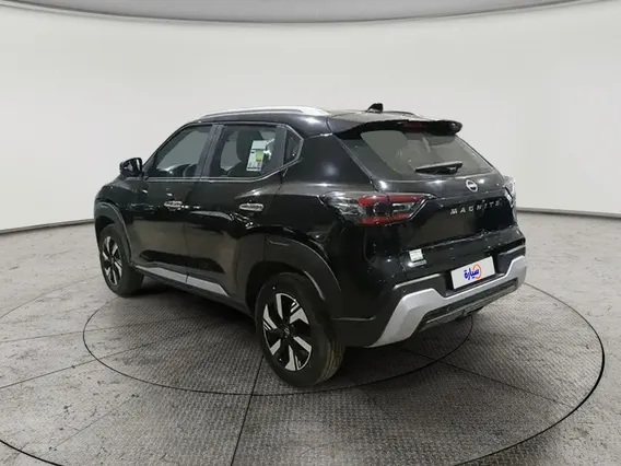 نيسان ماجنايت SV 2025 