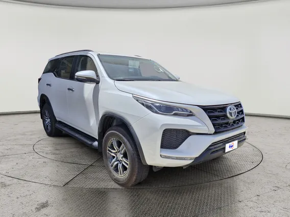 تويوتا فورتشنر GX 2025 