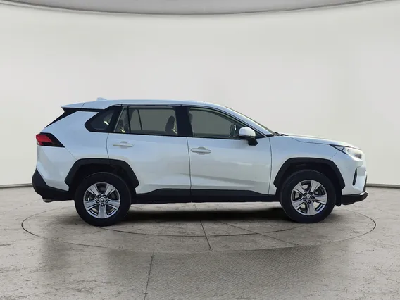 Toyota RAV4 LE 2022 
