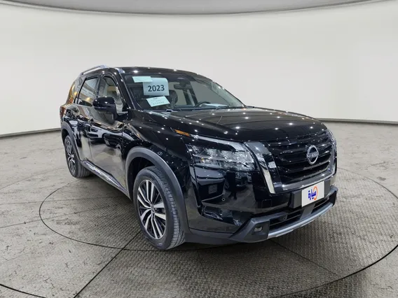 Nissan Pathfinder SL 2023 