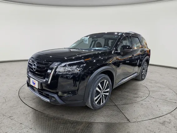 Nissan Pathfinder SL 2023 