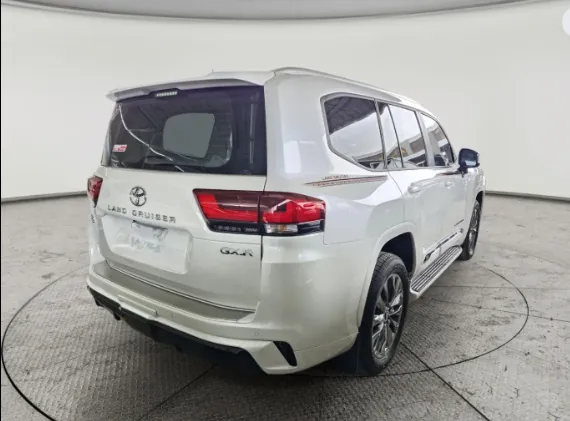 تويوتا لاندكروزر GXR 2026 