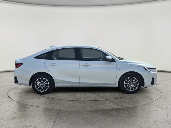 Toyota Yaris  Y 2024 