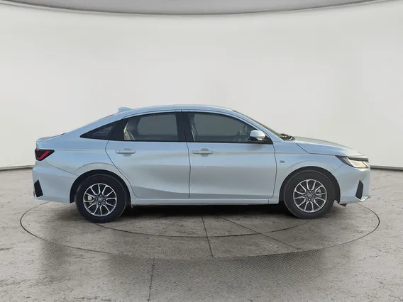 Toyota Yaris  Y 2024 