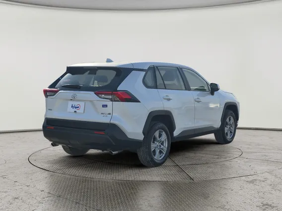 تويوتا راف فور LE 2023 