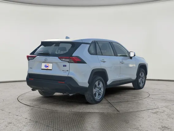 Toyota RAV4 LE 2023 