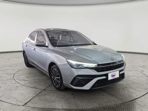 ام جي 5 ستاندر الشكل الجديد 2025 