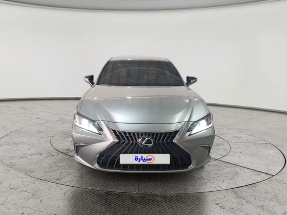 لكزس ES 300 AH Hybrid  2024 