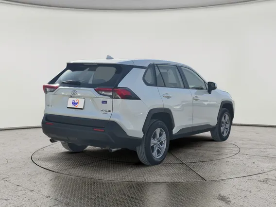 Toyota RAV4 LE 2022 
