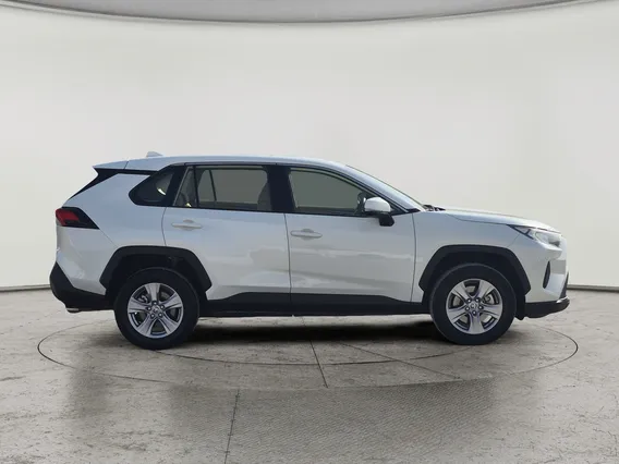 Toyota RAV4 LE 2022 