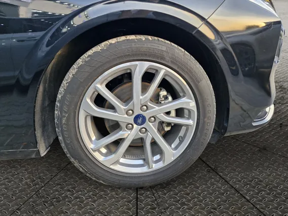 Ford Taurus Trend 2023 