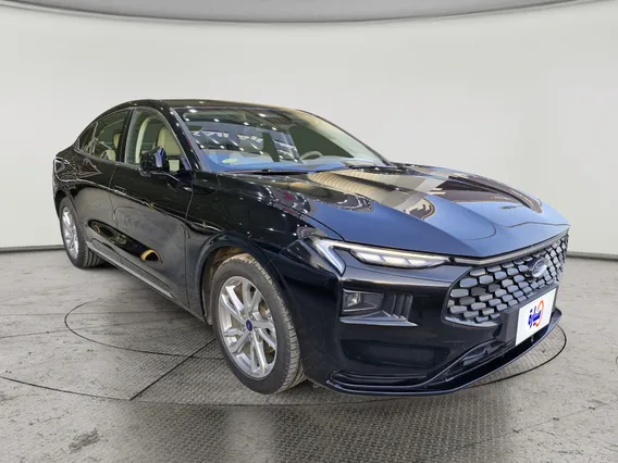 Ford Taurus Trend 2023 