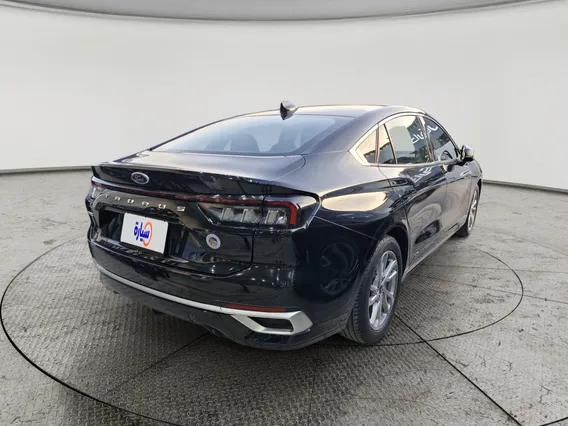 Ford Taurus Trend 2023 