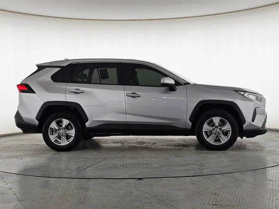 تويوتا راف فور LE 2022 