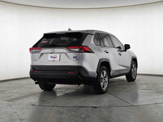 تويوتا راف فور LE 2022 