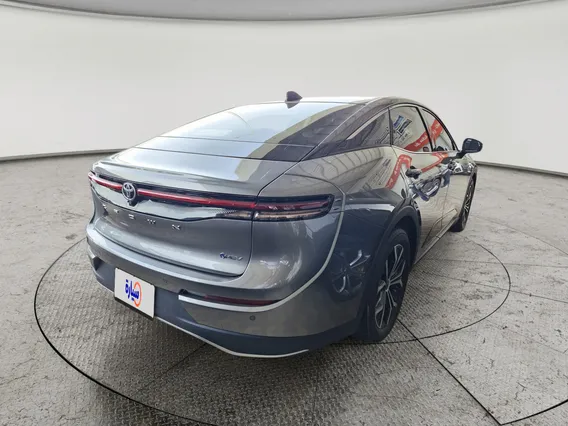 Toyota Crown Premium 2025 