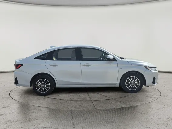 Toyota Yaris  Y 2024 