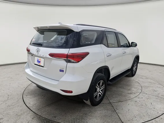 Toyota Fortuner VX 2023 دبل