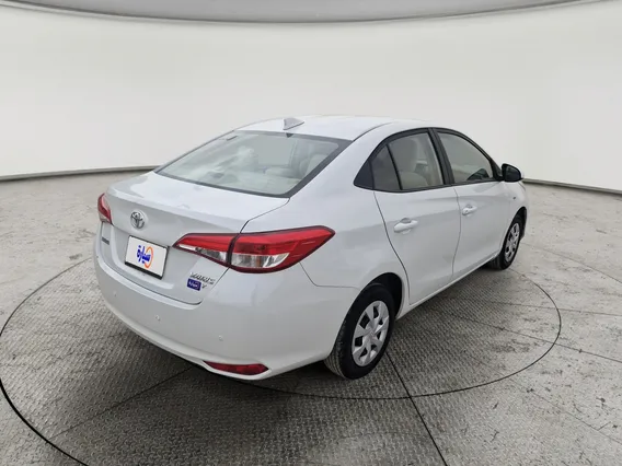 Toyota Yaris  Y 2022 