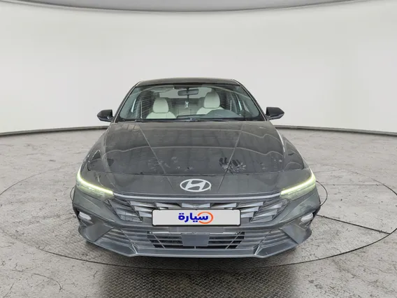 Hyundai Elantra Smart 2025 