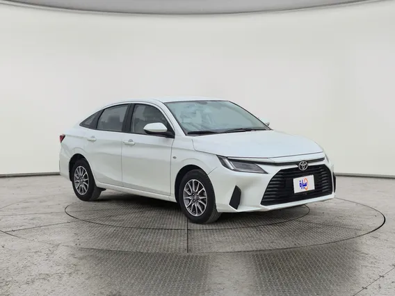 Toyota Yaris  Y 2024 