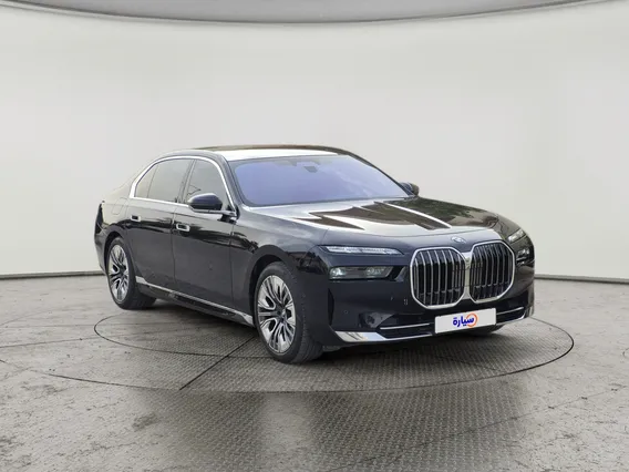 BMW 7 Series 735i 2023 