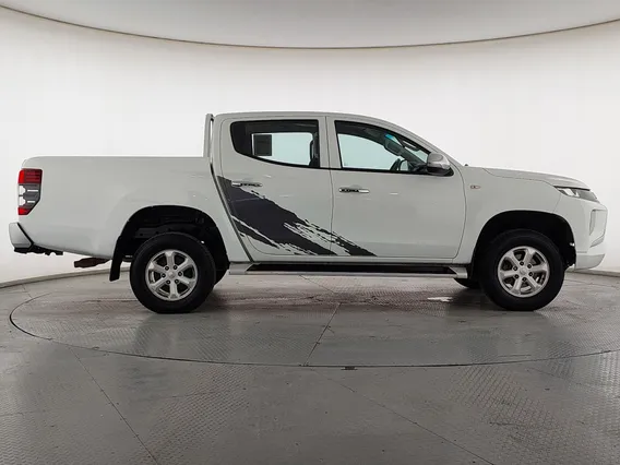 ميتسوبيشي L200 Double Cap 2022 دبل