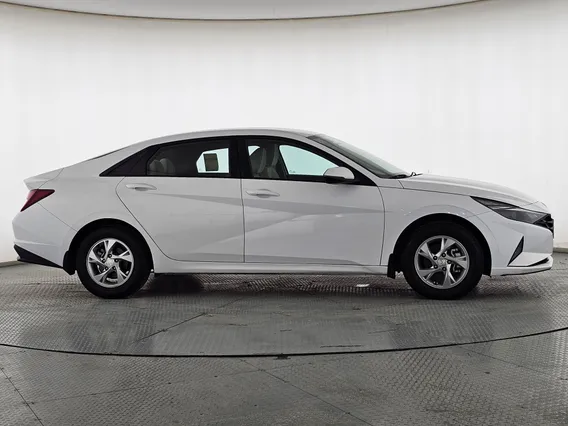 Hyundai Elantra Fleet 2022 