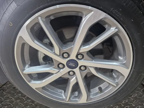 Ford Taurus Trend 2024 