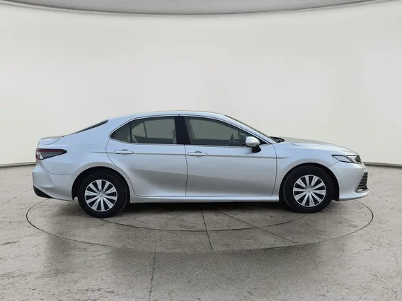 Toyota Camry  LE 2024 