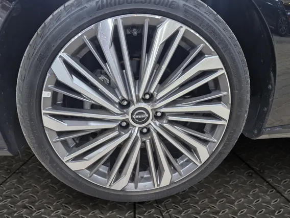 نيسان التيما SV 2025 