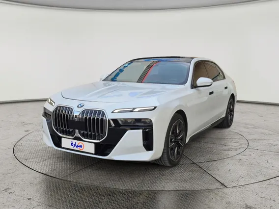 BMW 7 Series 740 i 2023 
