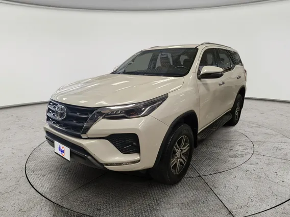 Toyota Fortuner VX 2021 دبل