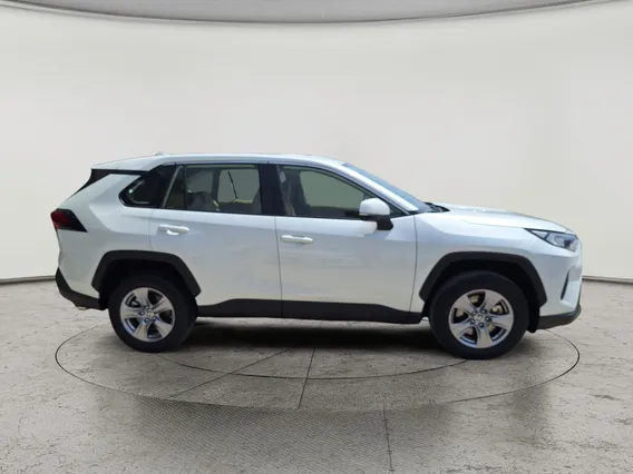 Toyota RAV4 LE 2022 