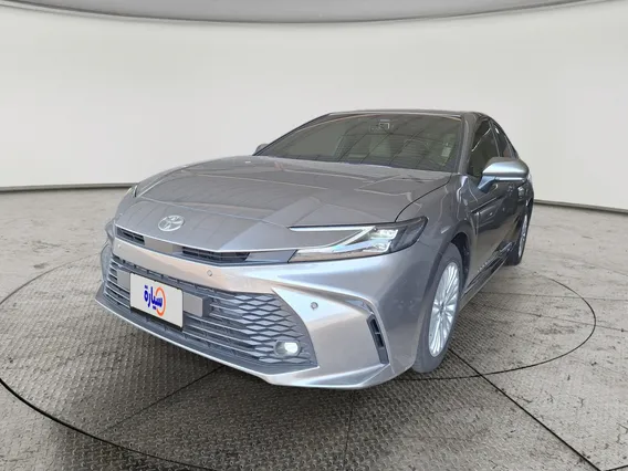 تويوتا كامري LE 2025 