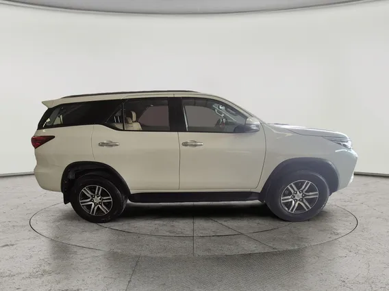 Toyota Fortuner GX 2022 دبل