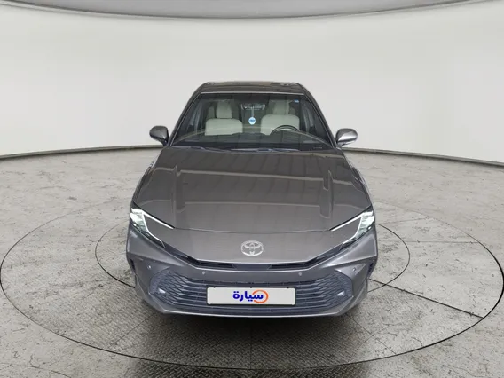 تويوتا كامري LE 2025 