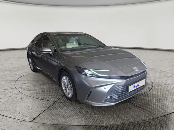 تويوتا كامري LE 2025 